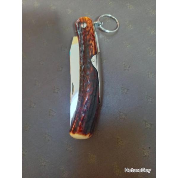 Superbe mod�le chasseur , manche en bois de cerf sambar