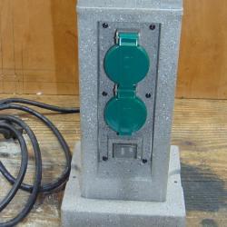 Multiprises &eacute;lectriques  ext&eacute;rieures IP 44 effet pierre marque DURO neuf jamais utilis&eacute;