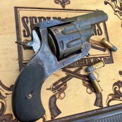 Revolver "Type EXPLORATEUR" 8 COUPS � calibre .320 � probablement Auguste Francotte