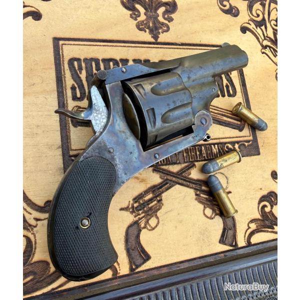 Revolver "Type EXPLORATEUR" 8 COUPS � calibre .320 � probablement Auguste Francotte