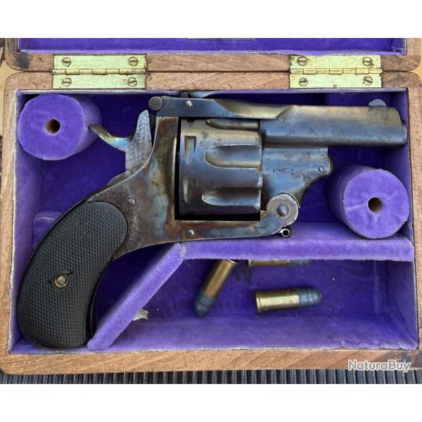 Revolver "Type EXPLORATEUR" 8 COUPS � calibre .320 � probablement Auguste Francotte
