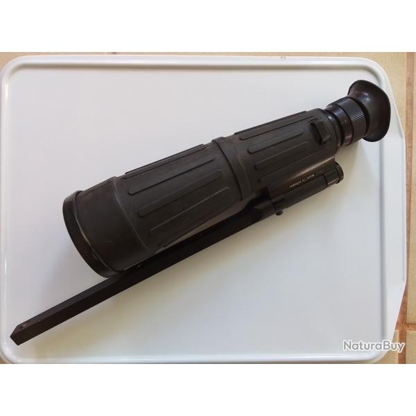 LUNETTE DE HUTTE  9x63