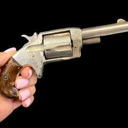 PETIT PRIX!! IVER JOHNSON DEFENDER cal. 32RF num&eacute;ro de s&eacute;rie 1603