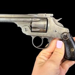 PETIT PRIX!! IVER JOHNSON cal. 38sw num&eacute;ro de s&eacute;rie I33151