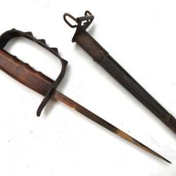 Poignard de tranch&eacute;e US 17