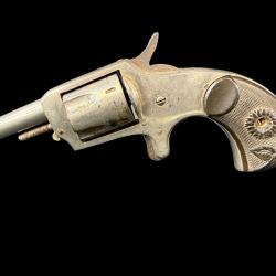 PETIT PRIX!! REVOLVER MOD&Egrave;LE &laquo;&nbsp;&Eacute;LECTRIC&nbsp;&raquo; cal. 32 num&eacute;ro de s&eacute;rie 2958