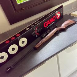 GAMO HUNTER 440AS 4.5 cal. (.177) 19.9joules. Comme neuf TIR&Eacute; UNE FOIS POUR TESTER. CAT D