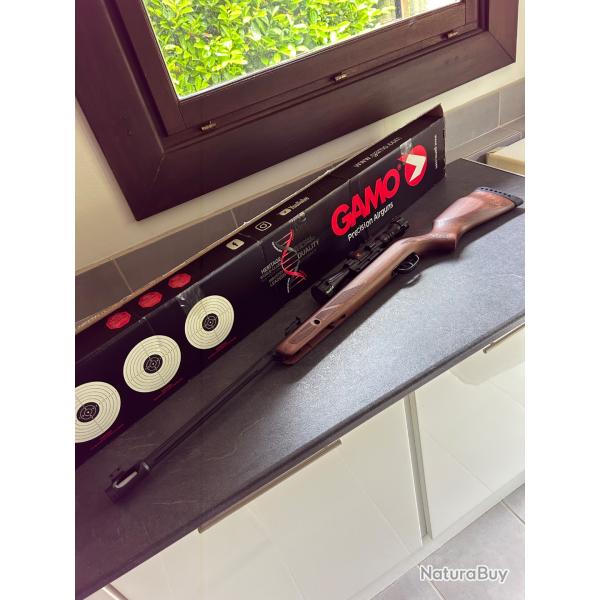 GAMO HUNTER 440AS 4.5 cal. (.177) 19.9joules. Comme neuf TIR� UNE FOIS POUR TESTER. CAT D