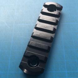 Rail picatinny: M-LOK 7, aluminium &agrave; bords arrondis