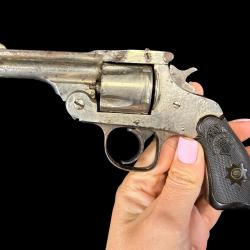 PETIT PRIX!! EXCELLENT REVOLVER FOREHAND  cal. 38sw num&eacute;ro de s&eacute;rie 339777