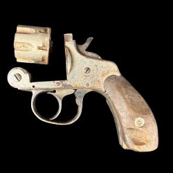 PETIT PRIX!! HARRINGTON RICHARDSON modele premier cal. 22LR num&eacute;ro de s&eacute;rie 2984