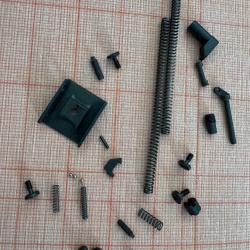 diff&eacute;rentes pi&egrave;ces neuves pour benelli MP90S