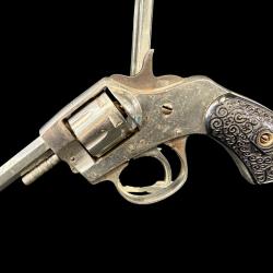 PETIT PRIX!! IVER JOHNSON cal. 22 short num&eacute;ro de s&eacute;rie 2241