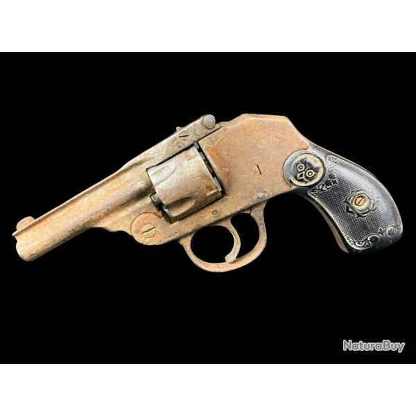 PETIT PRIX!! IVER JOHNSON cal. 32sw num�ro de s�rie 46207