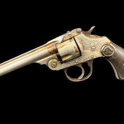 PETIT PRIX!! IVER JOHNSON cal. 32 sw num&eacute;ro de s&eacute;rie 1638