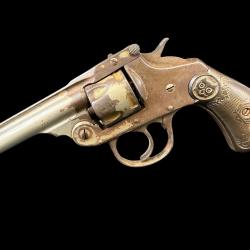 PETIT PRIX!! IVER JOHNSON cal. 32 sw num&eacute;ro de s&eacute;rie 82961