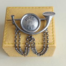 Broche militaire en argent massif