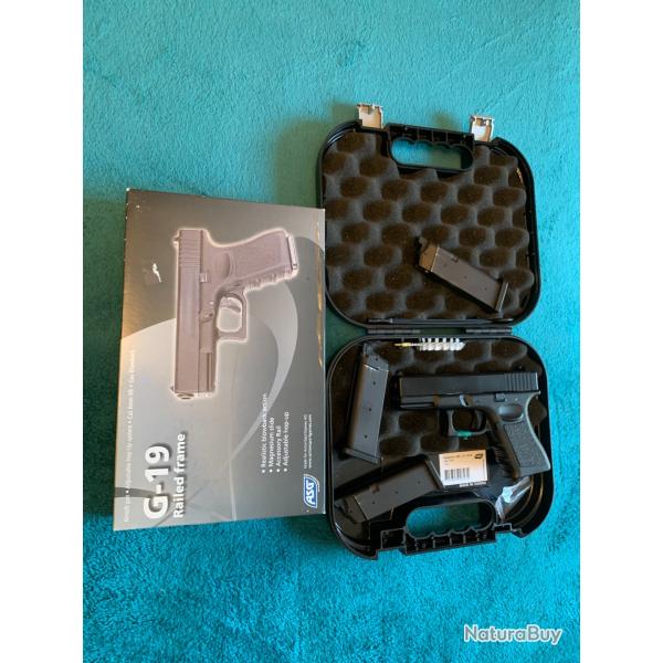R�plique de poing � gaz G 19 KWA / ASG + 3 Chargeurs
