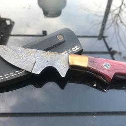 Tr&egrave;s beau couteau fixe de collection Damas bois de rose