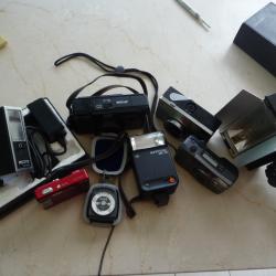 vends divers appareils pour la photographie.