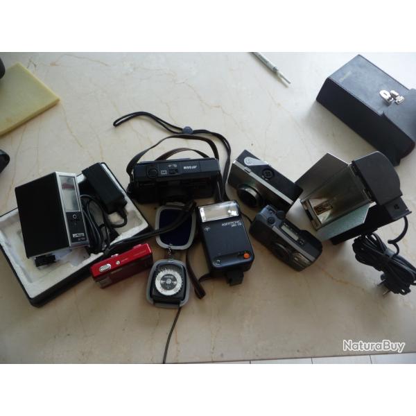 vends divers appareils pour la photographie.