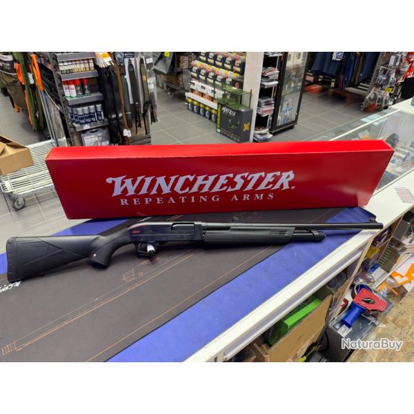 Fusil � pompe Winchester SXP Black Shadow cal.12/76 can. 61 cm ray�