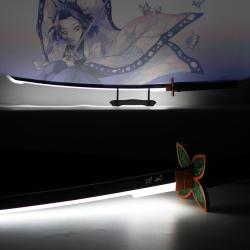 Katana LED M&eacute;tal de Shinobu Kochou dans Demon Slayer