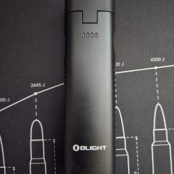 Olight Arkflex &agrave; t&ecirc;te orientable pour gilet tactique