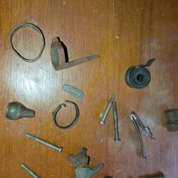 Lot de pi&egrave;ce divers