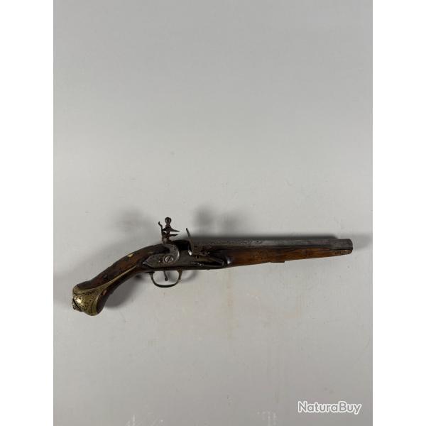 Pistolet � silex Espagnol  XVIIIeme siecle circa 1700