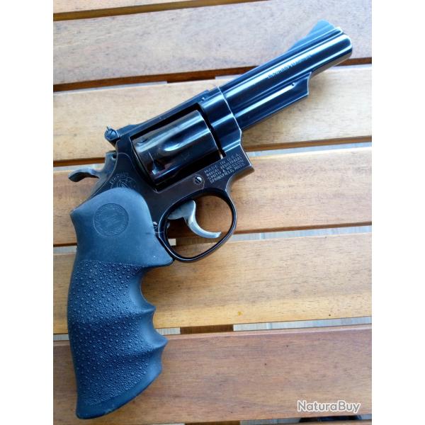 Smith & Wesson 19-4 38/357 Mag