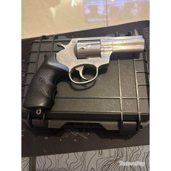Revolver ALFA PROJ Model 3830 38 Sp�cial type police