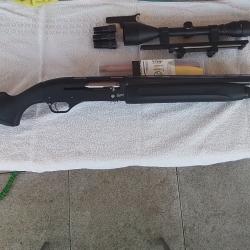 vend fusil semi auto baikal 12/89 quasi neuf avec Lunette 8/56