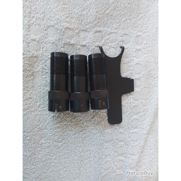 vend fusil semi auto baikal 12/89 quasi neuf avec Lunette 8/56