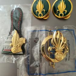 LOT INSIGNES L&Eacute;GION 2 &Egrave;ME R&Eacute;GIMENT &Eacute;TRANGER DU G&Eacute;NIE