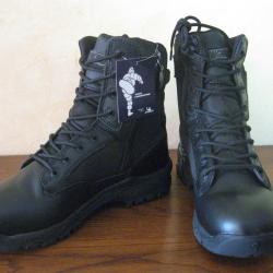Chaussures d'intervention et de s&eacute;curit&eacute; Magnum Strike Force 8,0 Side Zip Waterproof pointure 42/43
