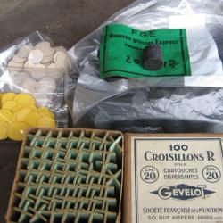LOT BOURRE ET CARTONS CAL 20 LOT2