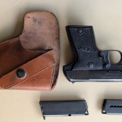 Pistolet de collectionneur MAB 7.65