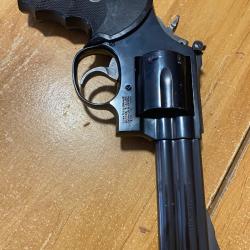 Vend revolver s&w. Modem 586 357 magnum