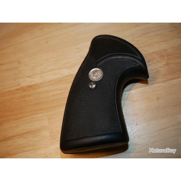 Poign�e de COLT PYTHON ann�e 80/90