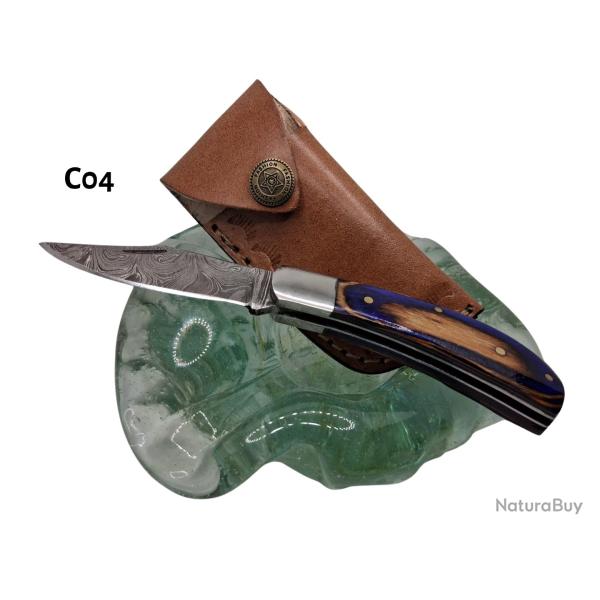 C04 - Couteau damas manche bois stabilis� bleu + �tui cuir