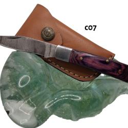 C07 - Couteau damas manche bois violet + &eacute;tui cuir
