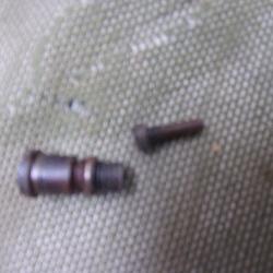deux vis pour  revolver 1892 r&eacute;glementaire fran&ccedil;ais