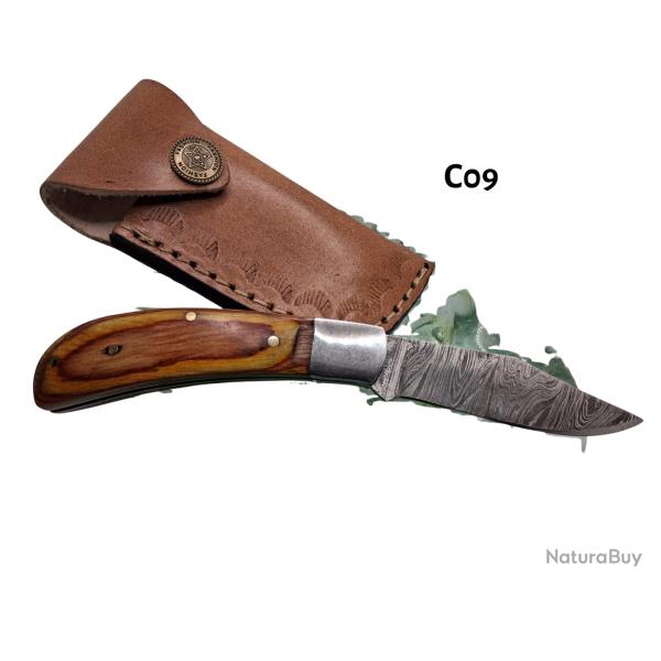 C09- Couteau pliant damas manche bois avec �tui cuir