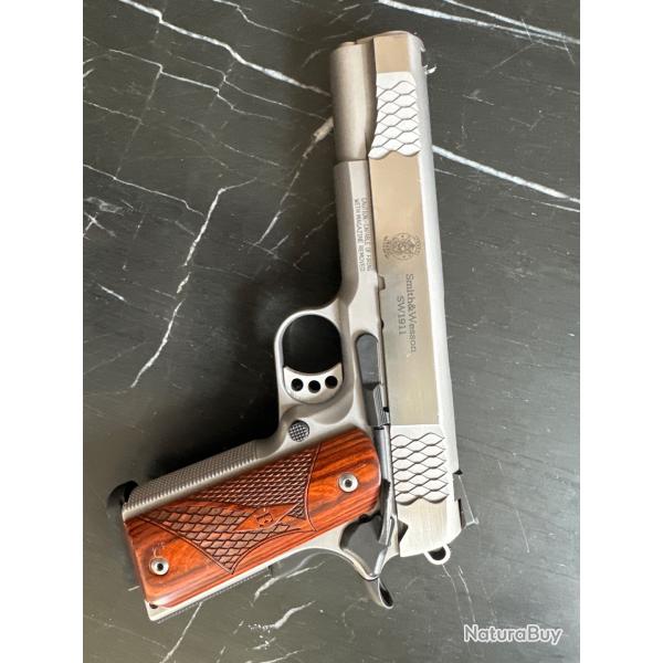 SMITH & WESSON SW1911 E-SERIES
