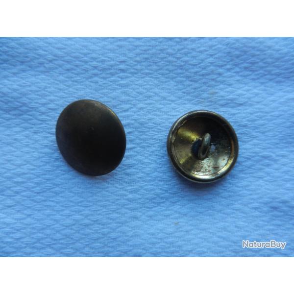 lot de deux boutons allemands en laiton