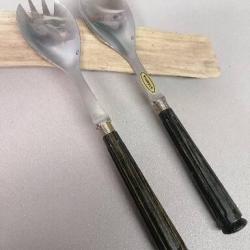 Couverts &agrave; salade bois sculpt&eacute;