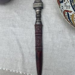 Couteau oriental, poign&eacute;e en argent 19 eme colonie fran&ccedil;aise