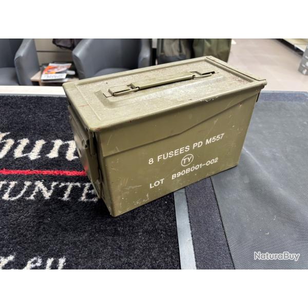 Magnifique boite militaire WW2 de fusees PD M557  a vendre aux ench�re