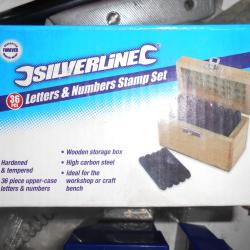 Chiffres et lettres &agrave; frapper en 5mm